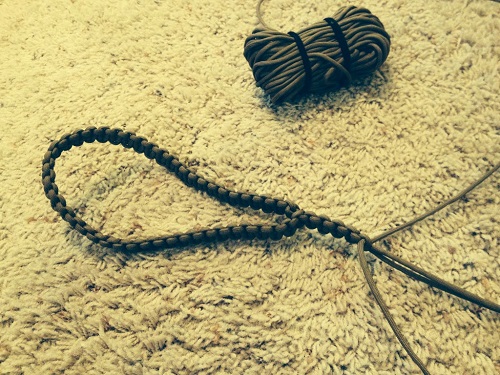 Braiding the paracord